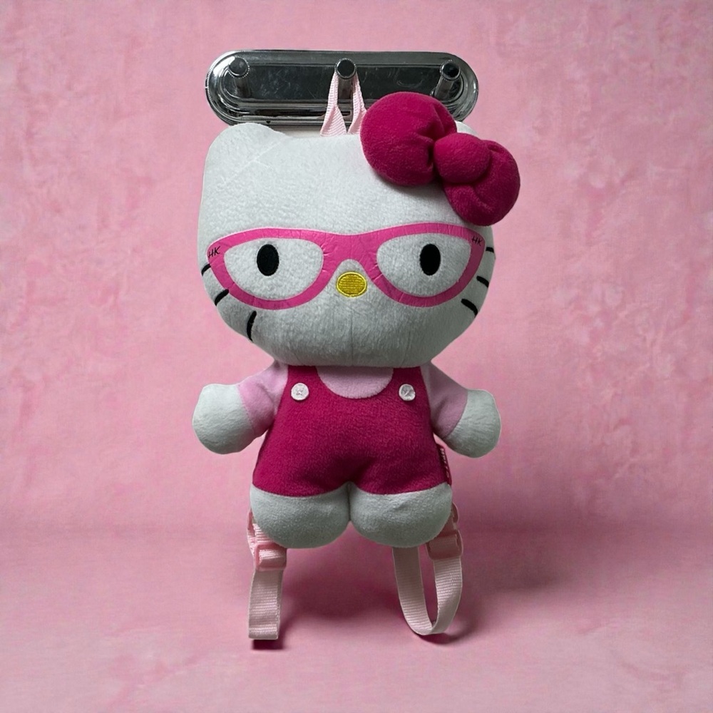 Adorable Hello Kitty Plush Backpack with Pink Bow and Glasses - Picture 9 of 10